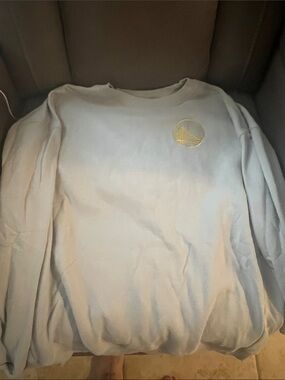 Warriors Light Gray Crewneck Sweatshirt men’s